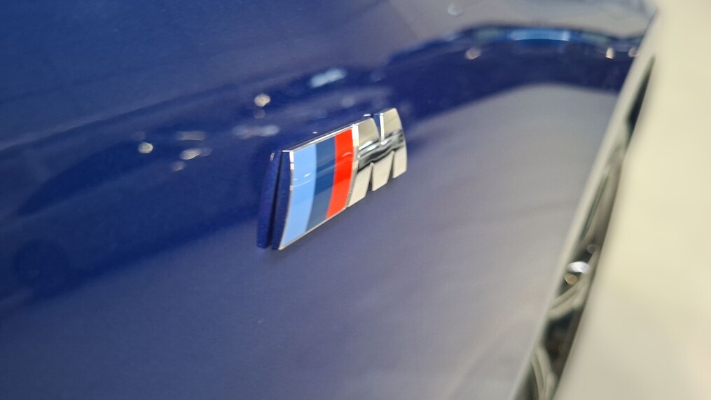 BMW Serii 3, 330