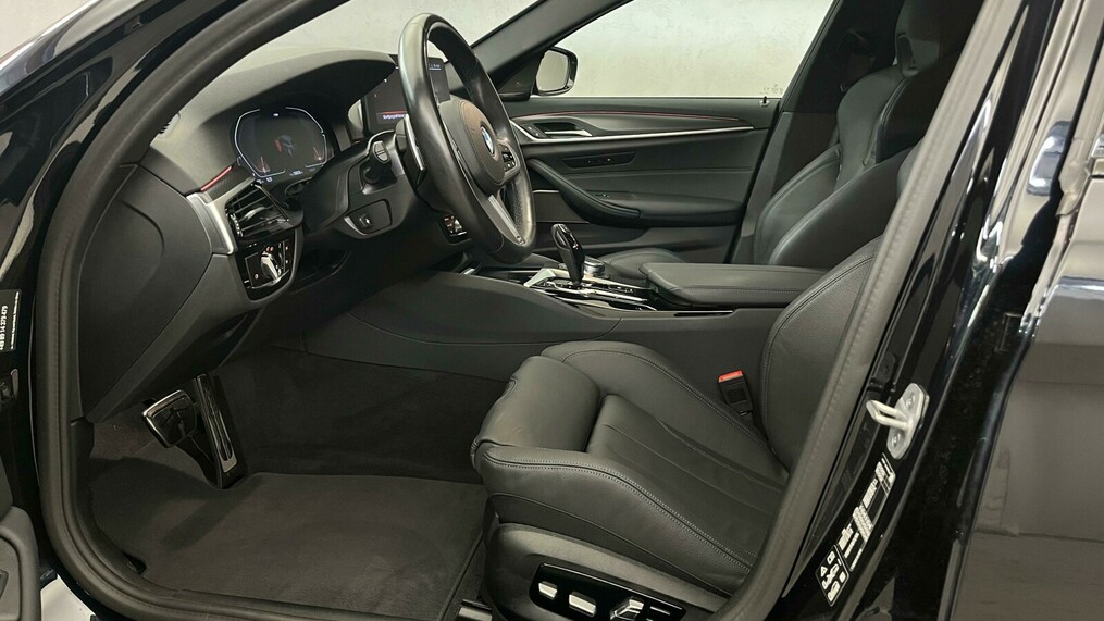 BMW Serii 5, 540