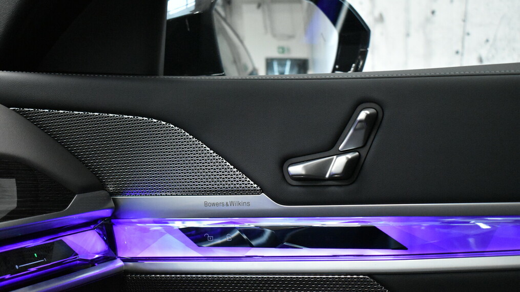 BMW Serii 7, 740
