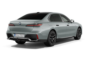 BMW Seria 7 740