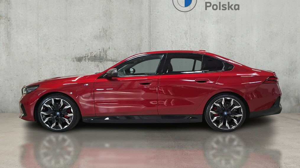 BMW Serii 5, 550