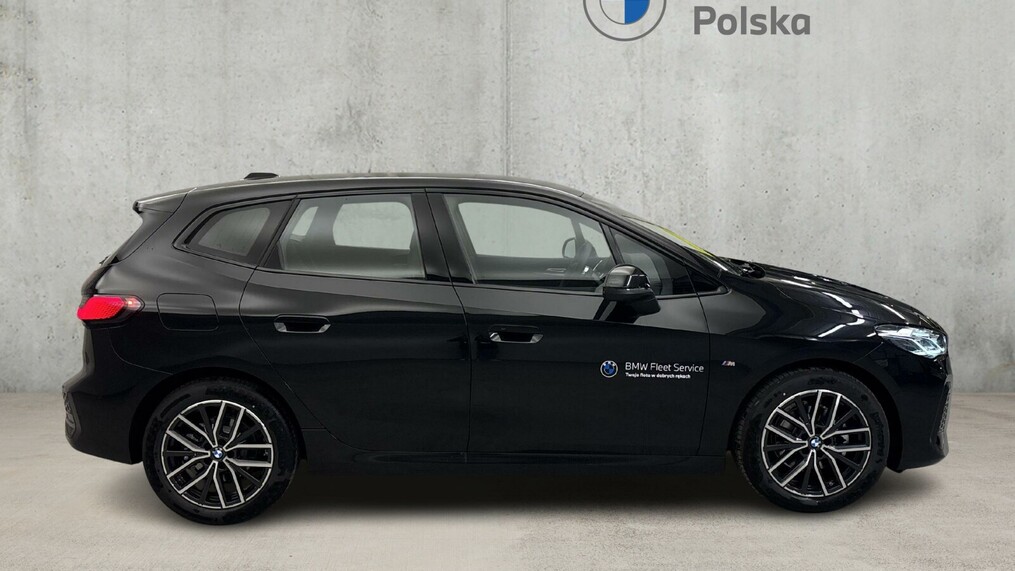 BMW Serii 2, 218