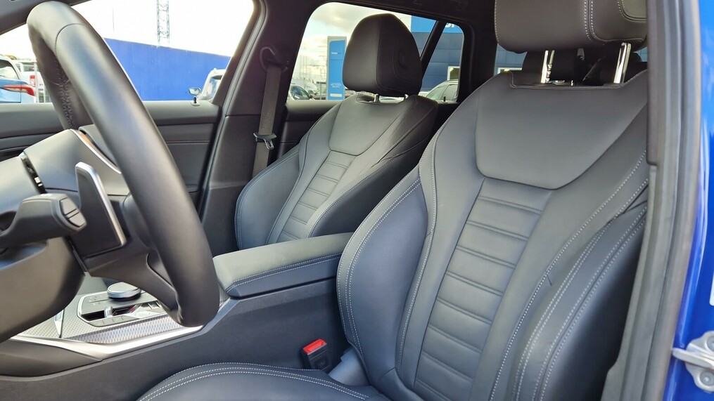 BMW Seria 3, 340