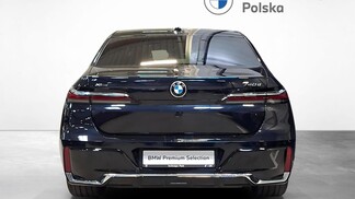 BMW Serii 7, 740