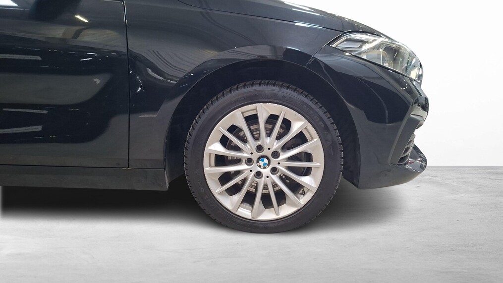 BMW Serii 1, 118