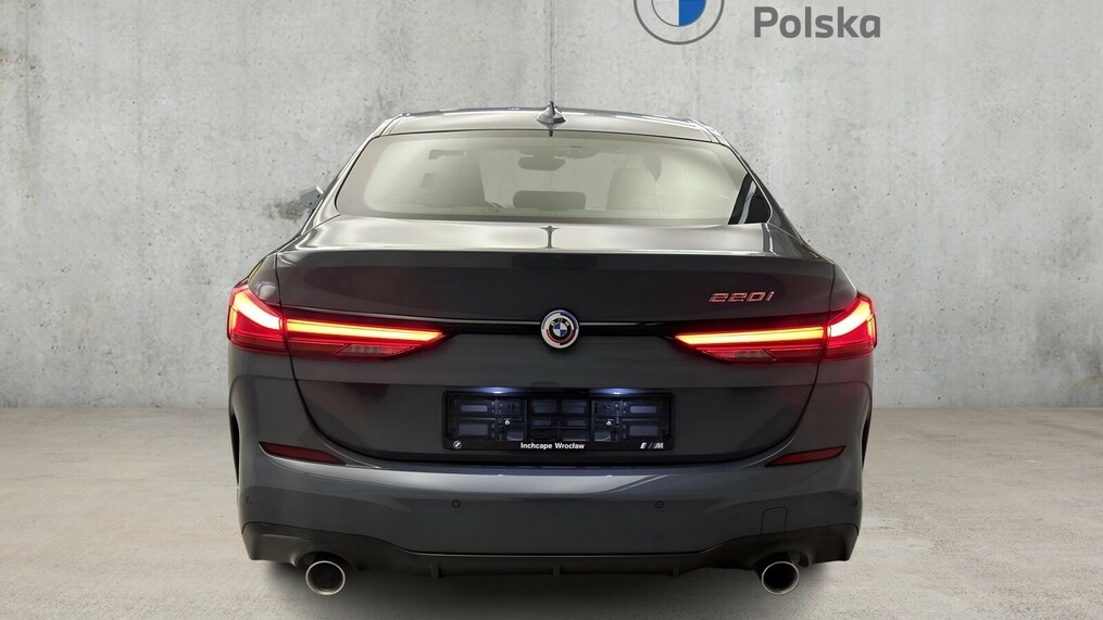 BMW Serii 2, 220