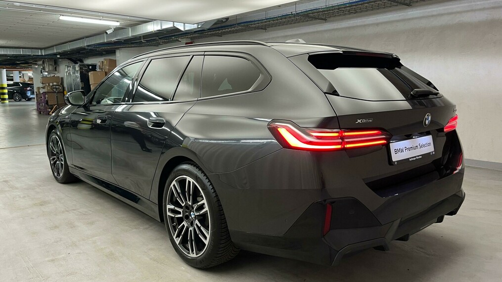 BMW Serii 5, 520