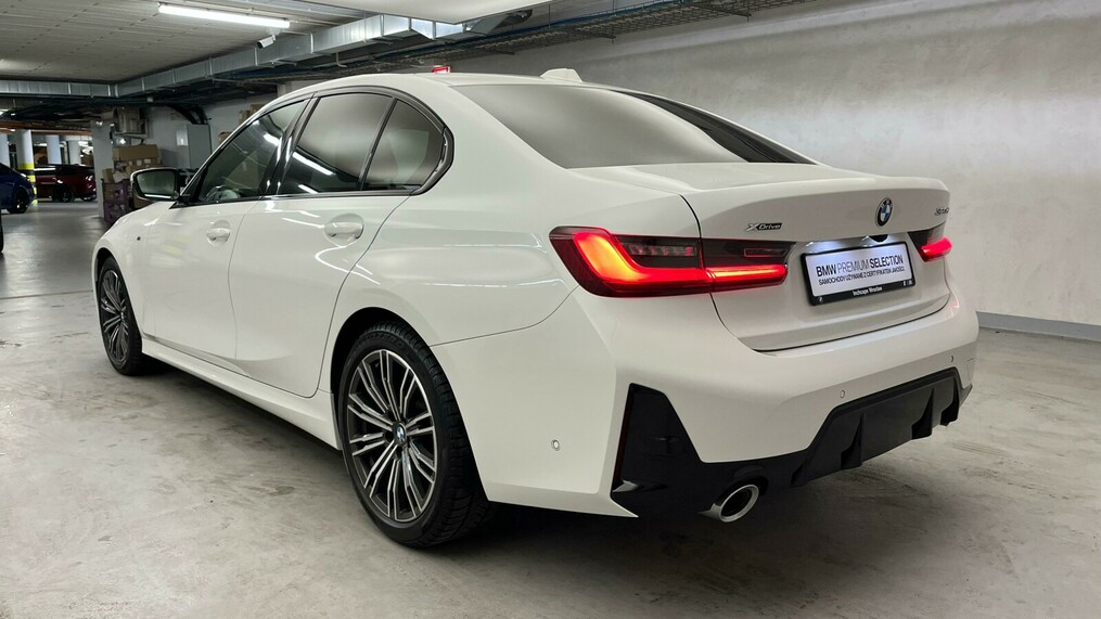 BMW Serii 3, 320