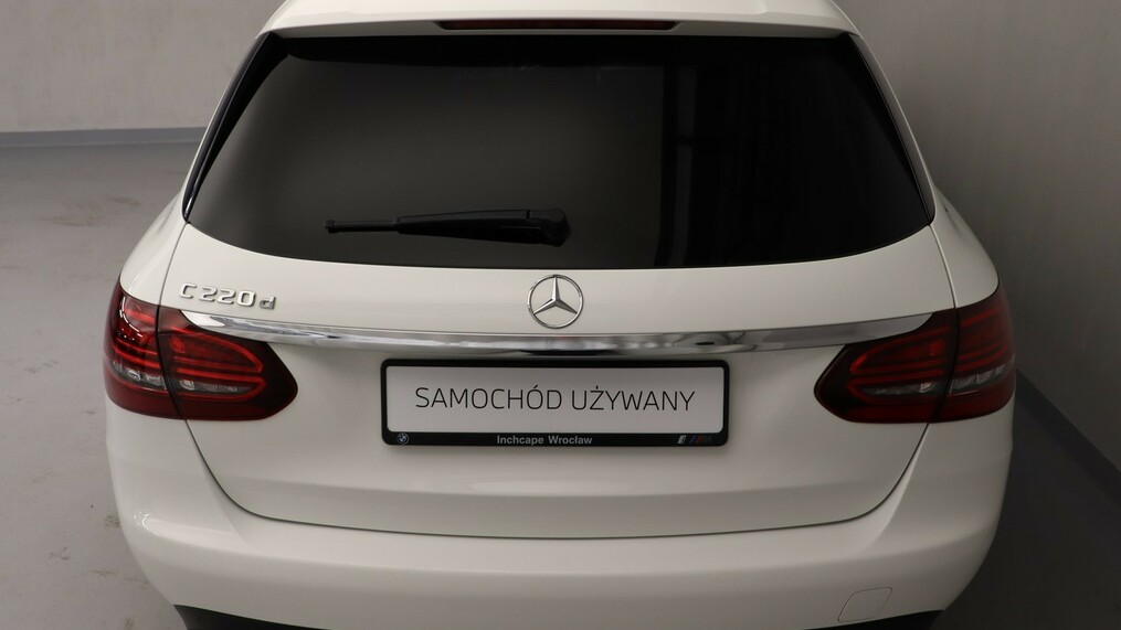 Mercedes-Benz C 220