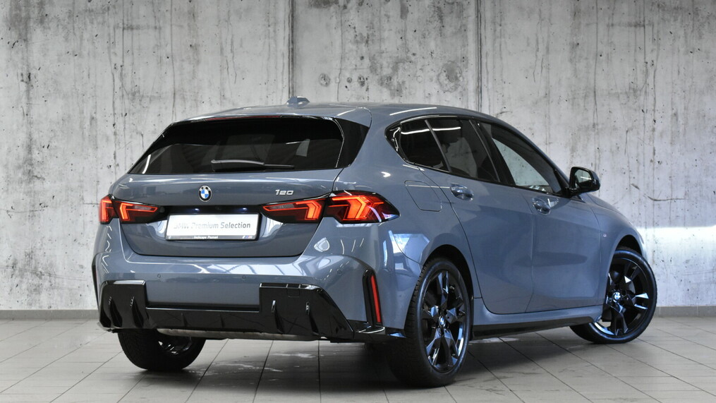 BMW Serii 1, 120