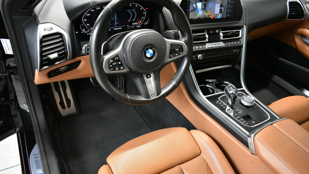 BMW Serii 8, 850