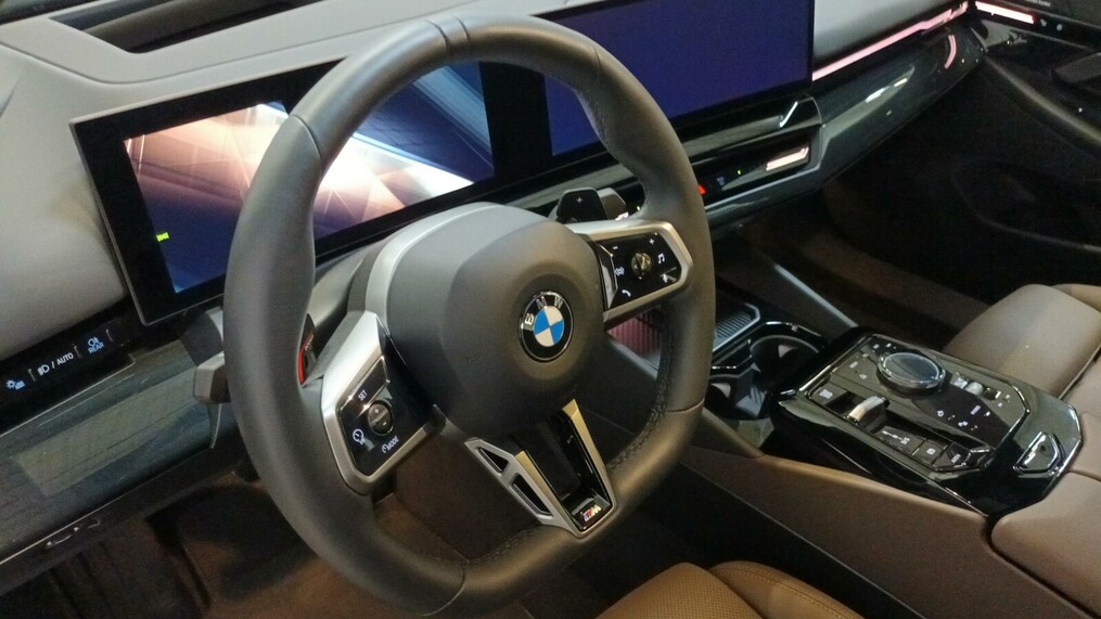 BMW Seria 5, 520