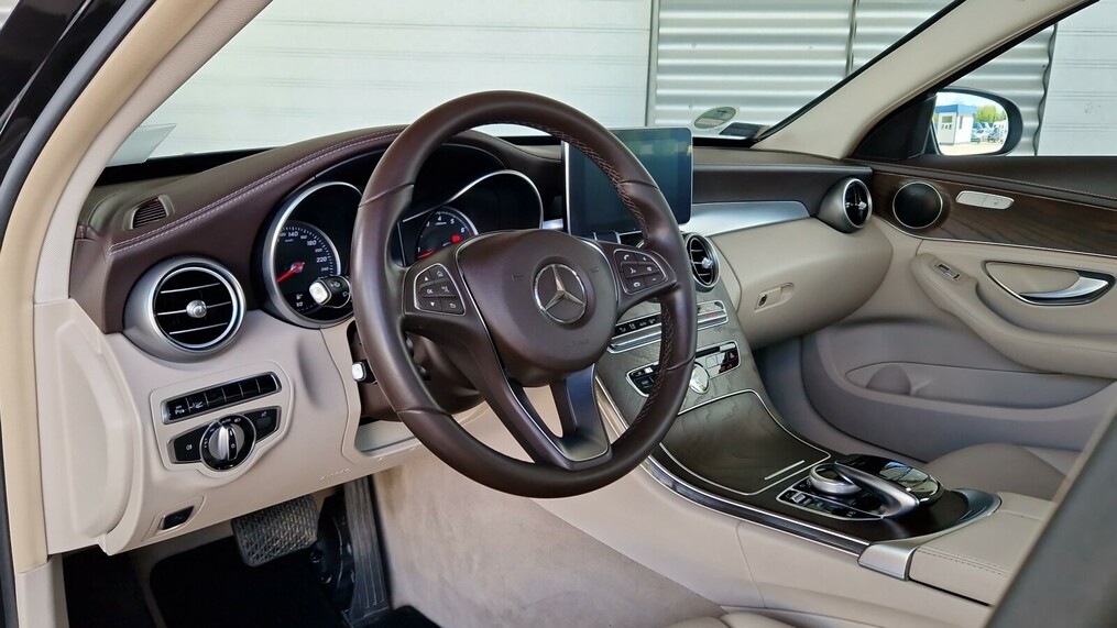 Mercedes-Benz C 400
