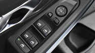 BMW Serii 3, 330