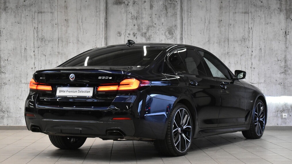 BMW Serii 5, 530
