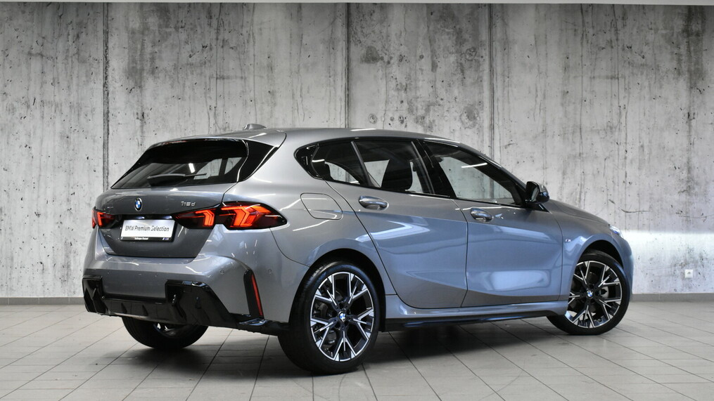 BMW Serii 1, 118