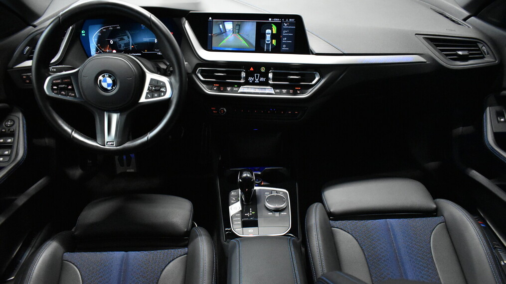 BMW Serii 2, 220