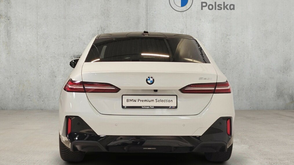 BMW Serii 5, 520
