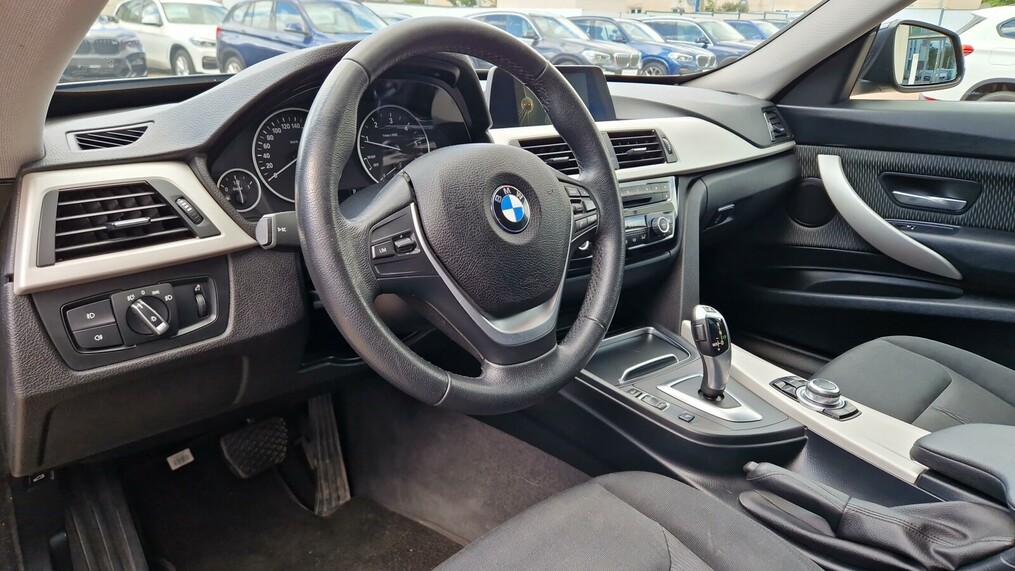 BMW Seria 3 318