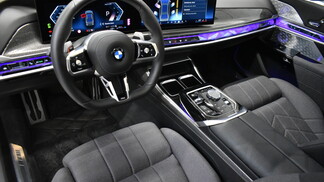 BMW Serii 7, 740
