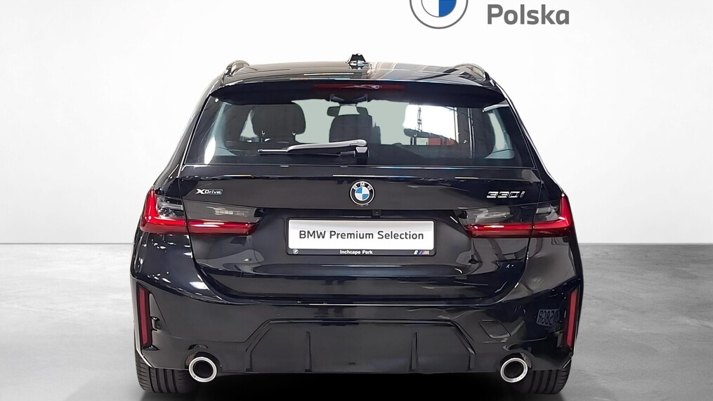 BMW Serii 3, 330