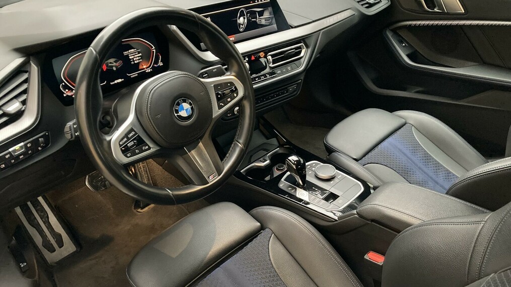 BMW Seria 2 218