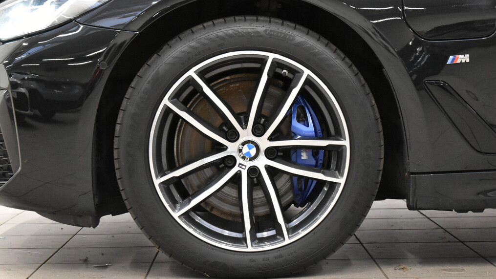 BMW Serii 5, 530