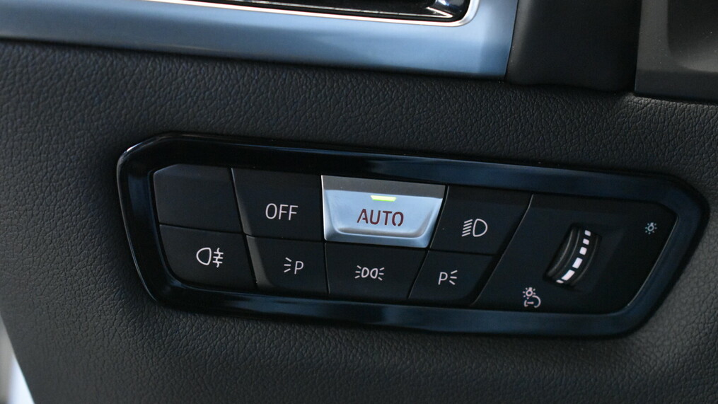 BMW Serii 8, 840