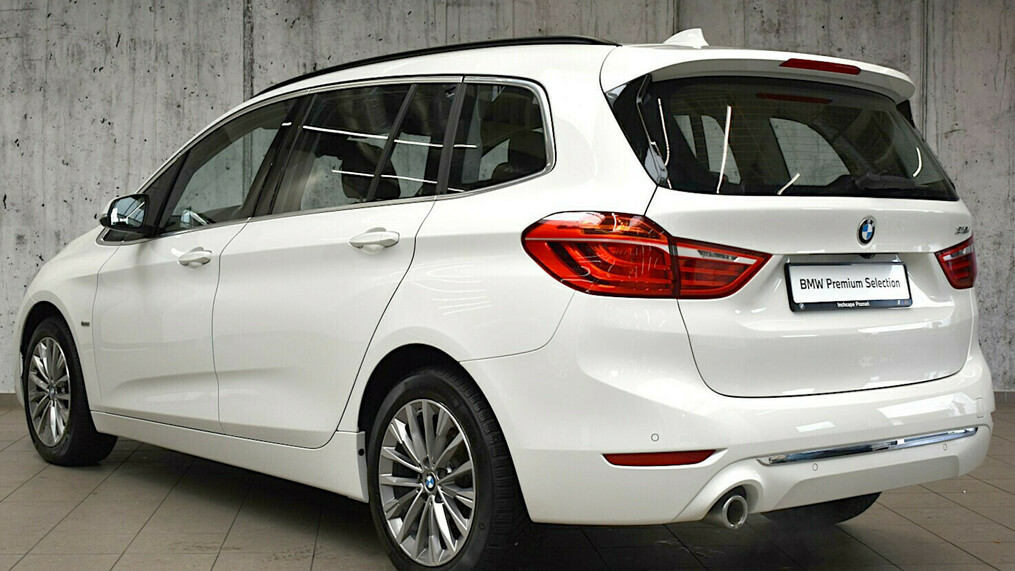 BMW Seria 2 218