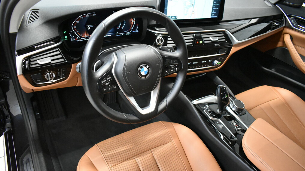 BMW Serii 5, 518