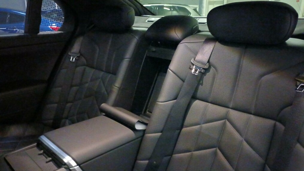 BMW Seria 7 740