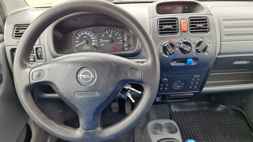 Opel Agila