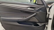 BMW Seria 5, 530