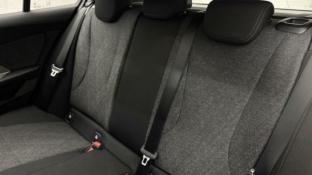 BMW Serii 1, 118