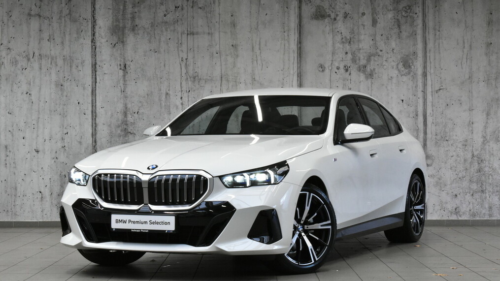 BMW Serii 5, 520