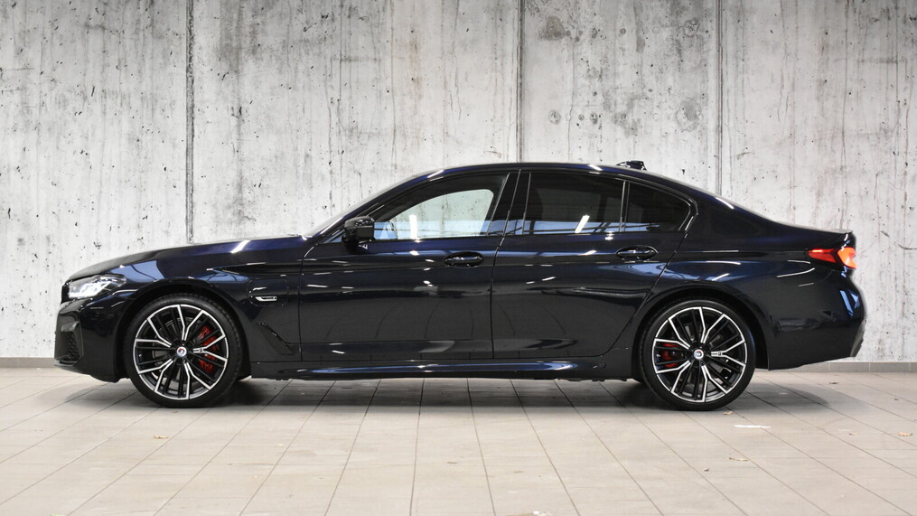 BMW Serii 5, 530