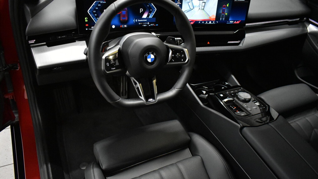 BMW Serii 5, 520