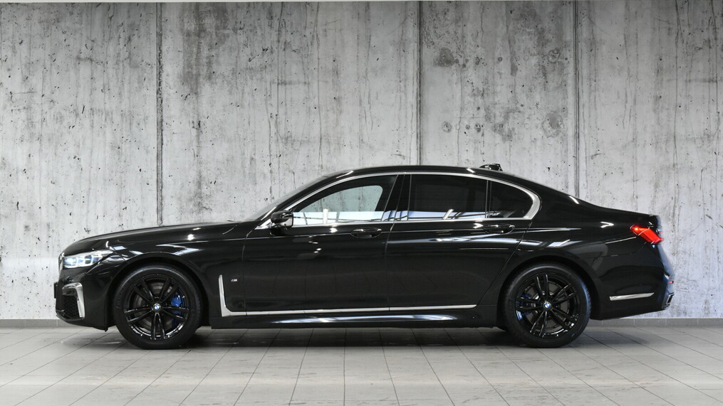 BMW Seria 7, 750