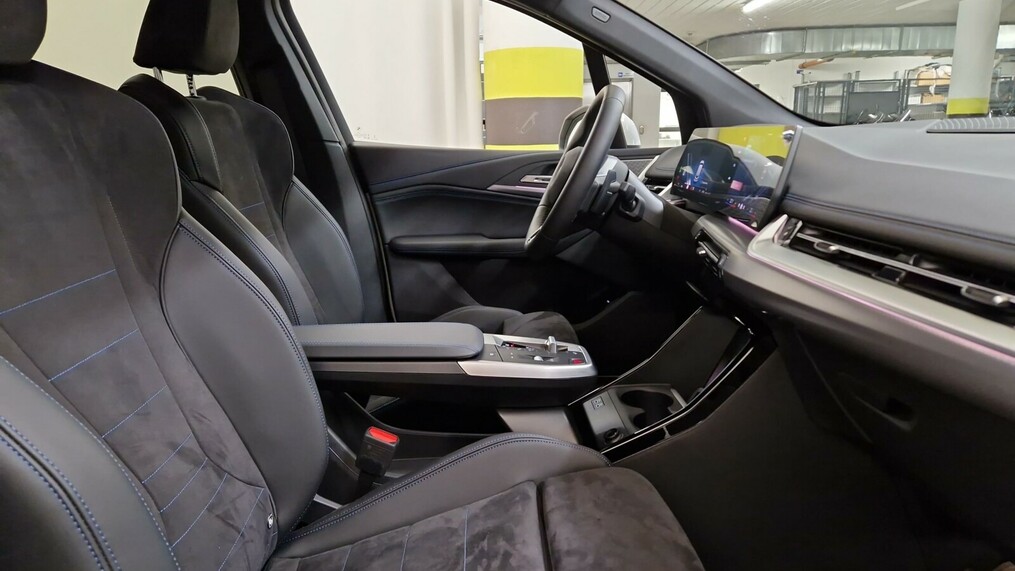 BMW Seria 2 218