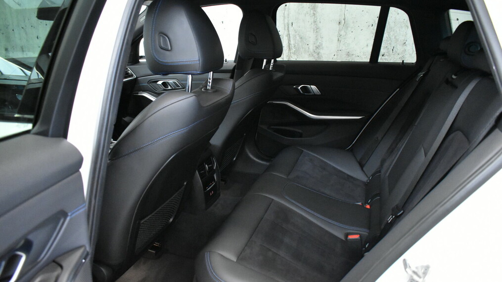 BMW Seria 3, 320