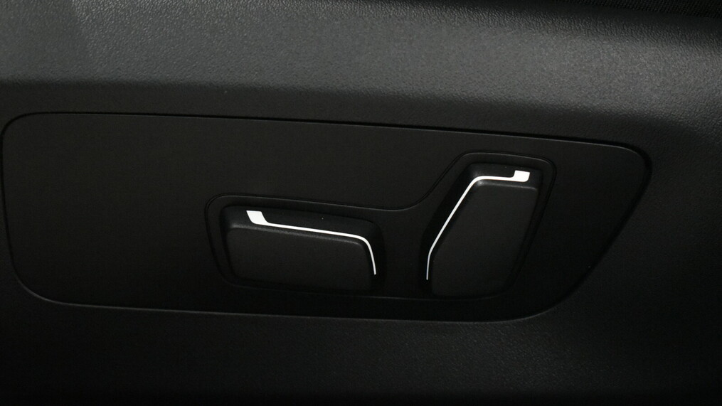 BMW Serii 5, 520