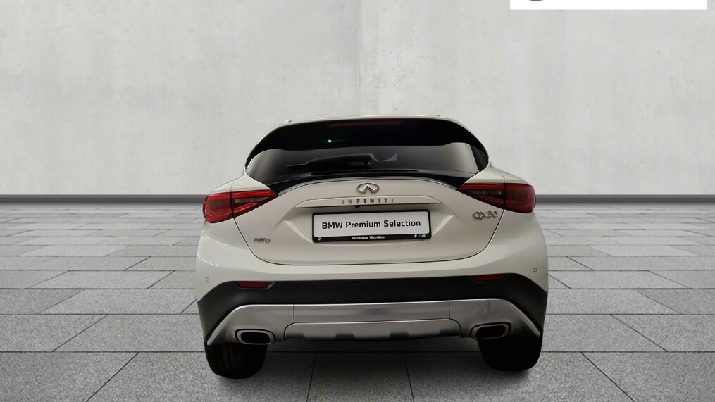 Infiniti QX30