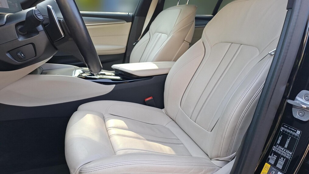 BMW Serii 5, 530