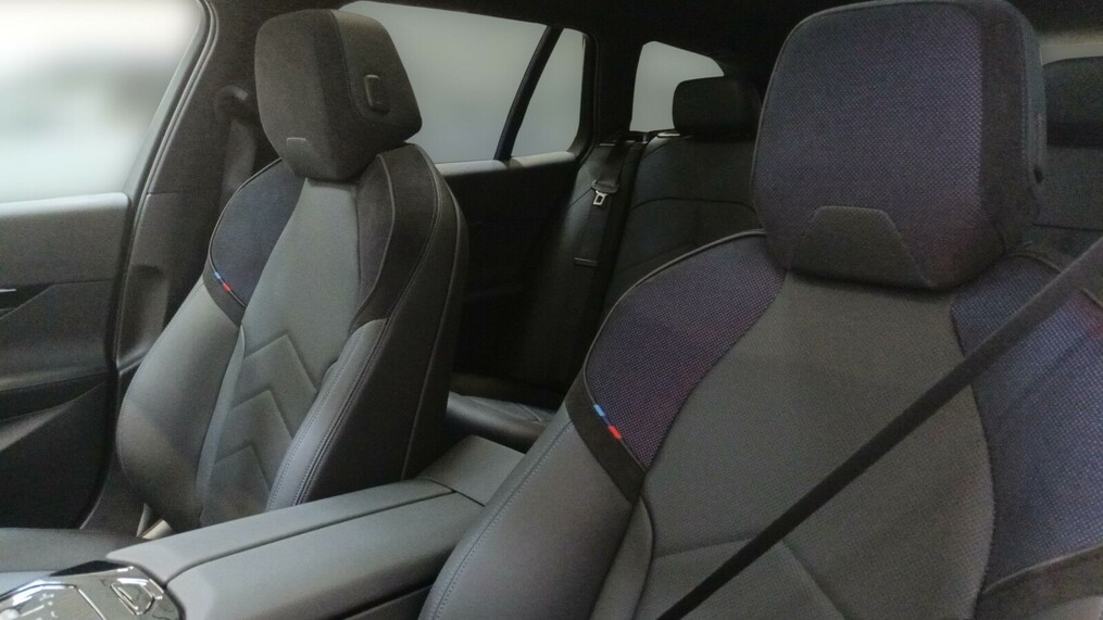 BMW Serii 5, 520