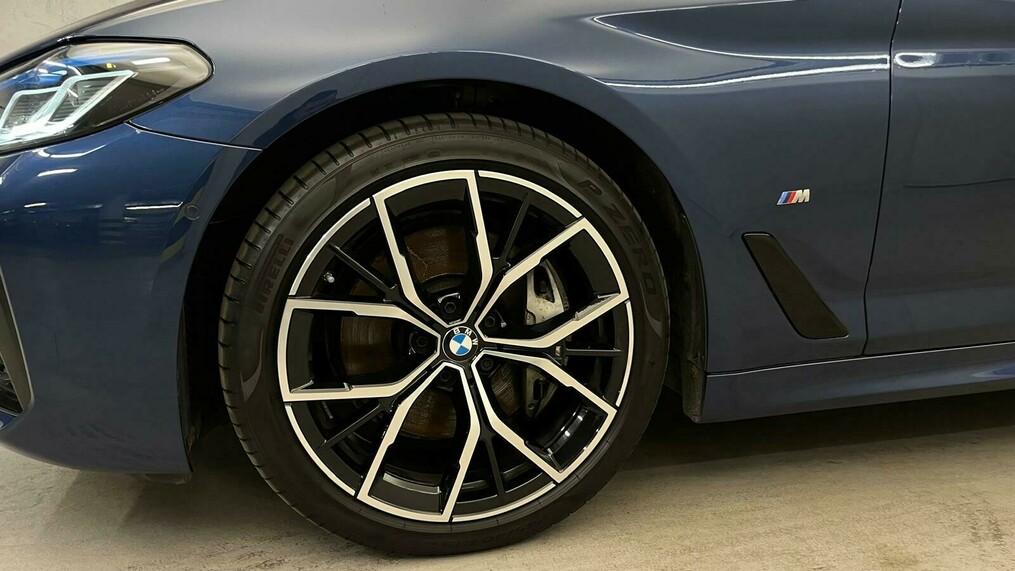 BMW Serii 5, 530