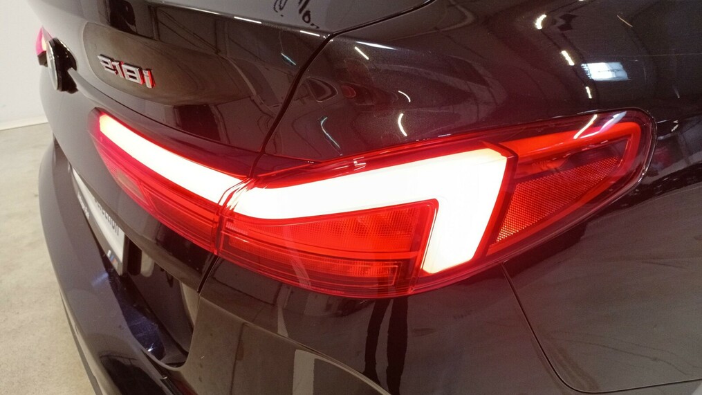 BMW Seria 2 218
