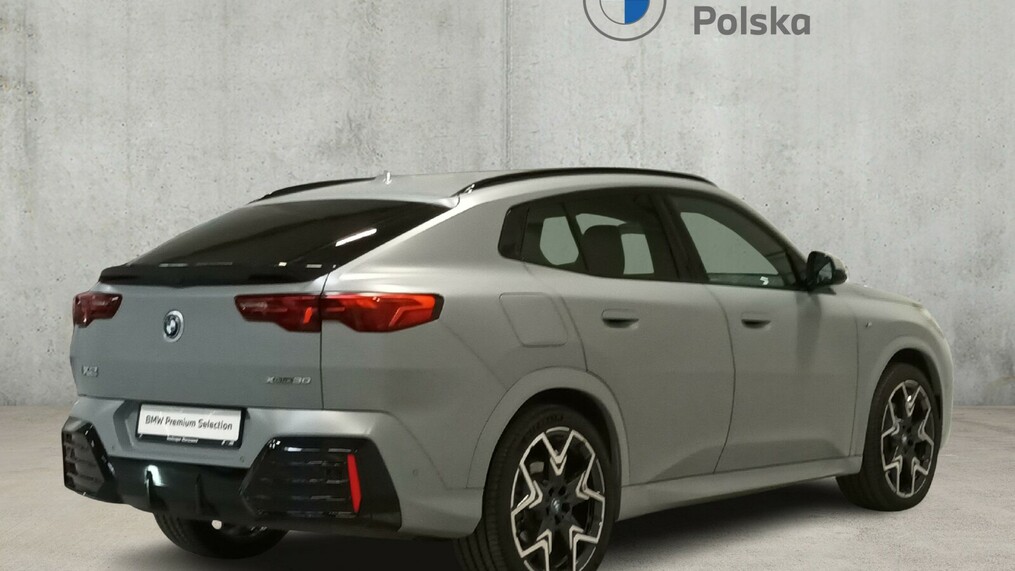 BMW iX2