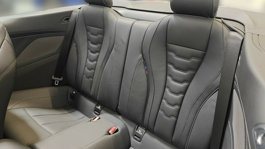 BMW Seria 8 840
