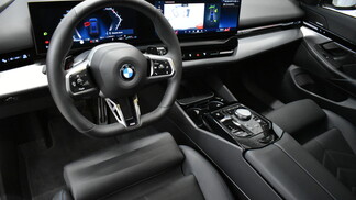 BMW Serii 5, 520