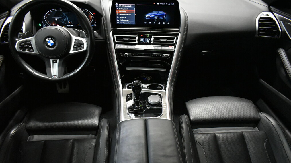 BMW Serii 8, 840